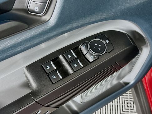 Used 2025 Ford Maverick Lariat w/ Black Appearance Package image 15