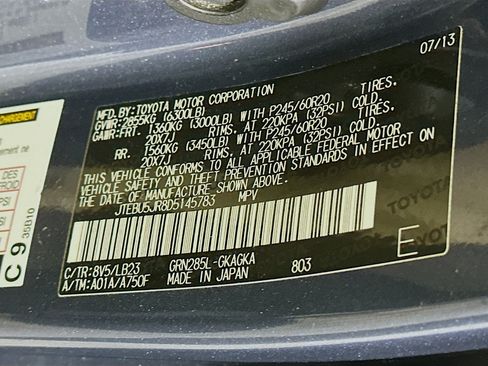 Used 2013 Toyota 4Runner Limited AWD/4WD image 12