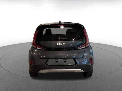 Used 2025 Kia Soul LX w/ LX Technology Package image 12