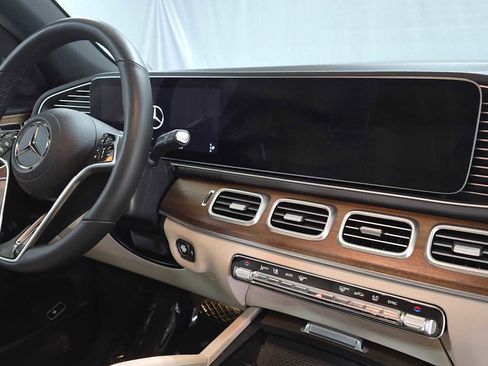 Used 2026 Mercedes-Benz GLE 350 4MATIC image 11