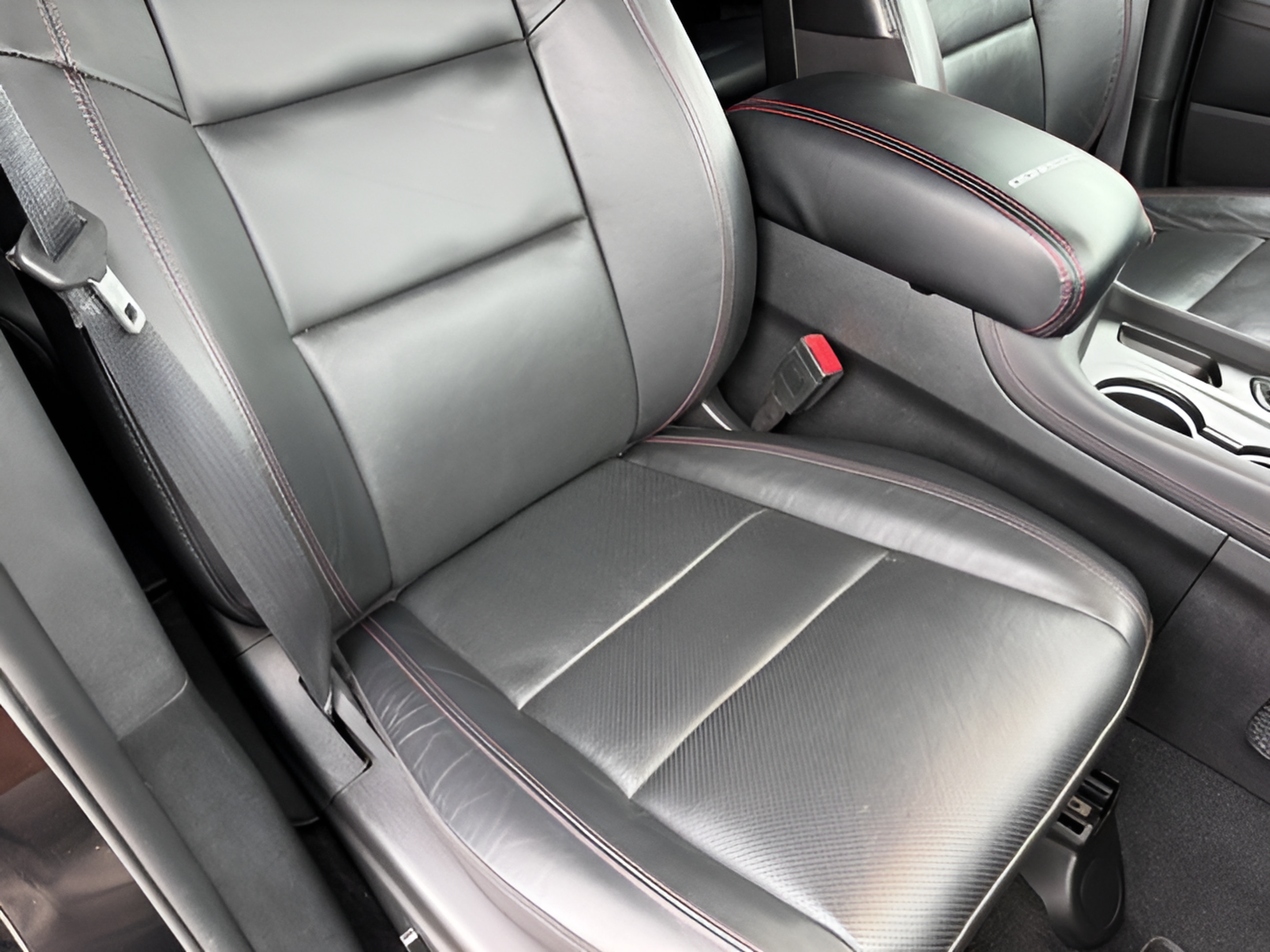 Used 2022 Dodge Durango R/T AWD/4WD image 17
