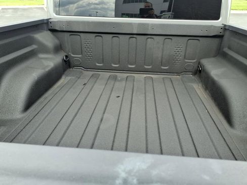 Used 2022 Jeep Gladiator Rubicon w/ LED Lighting Group AWD/4WD image 28
