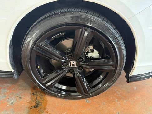 Used 2025 Honda Accord Sport image 10