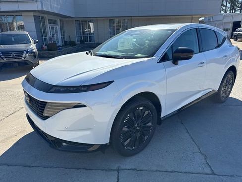New 2026 Nissan Murano Platinum w/ Cargo Package AWD/4WD image 2