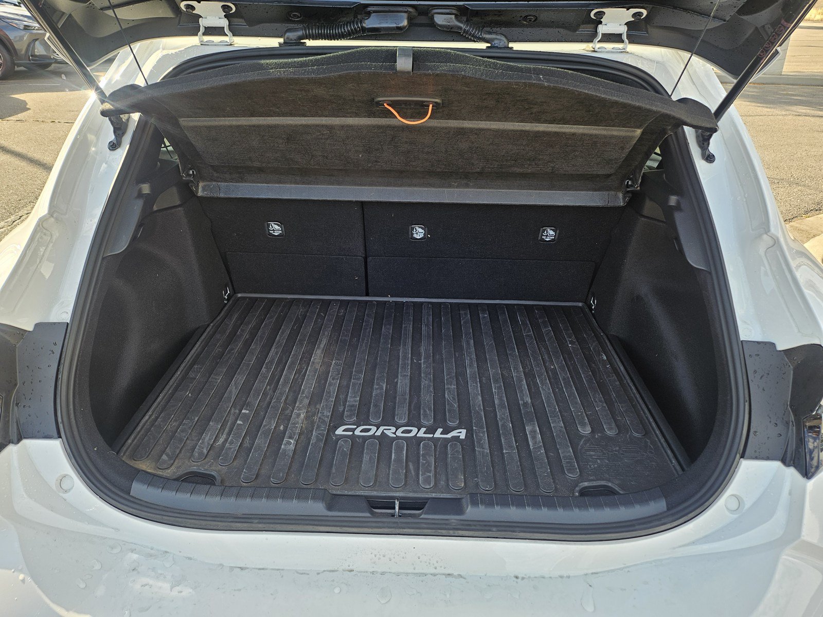 Used 2026 Toyota Corolla SE FWD image 18