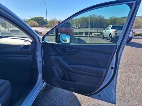 Used 2020 Subaru Crosstrek 2.0i Premium w/ Moonroof Package 2 image 12