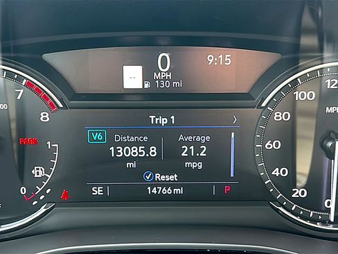 Used 2024 Cadillac XT6 Premium Luxury FWD image 28