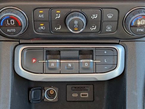 Used 2023 GMC Acadia SLT image 14