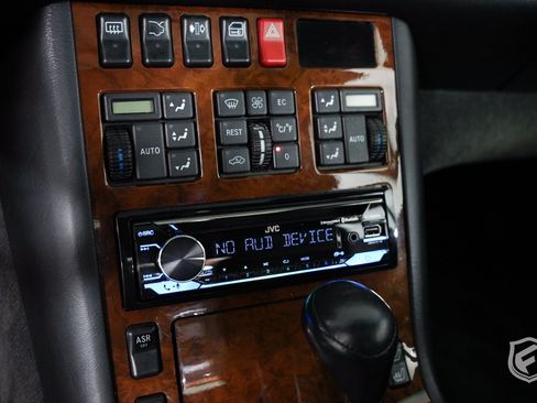 Used 1995 Mercedes-Benz S 500 Coupe image 22