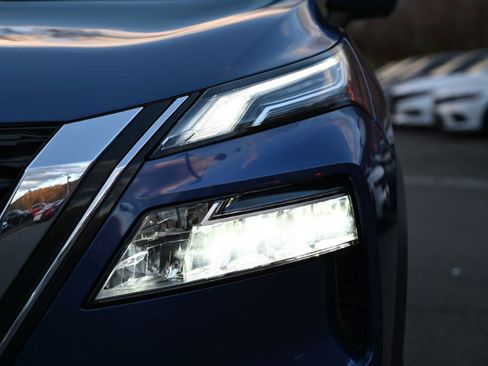 Used 2023 Nissan Rogue Platinum w/ Platinum Premium Package image 13