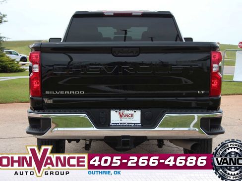 Used 2025 Chevrolet Silverado 2500 LT w/ Convenience Package AWD/4WD image 9