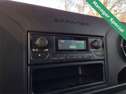 Used 2022 Mercedes-Benz Sprinter 3500 image 25