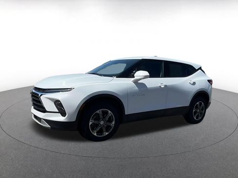 Used 2026 Chevrolet Blazer LT FWD image 7