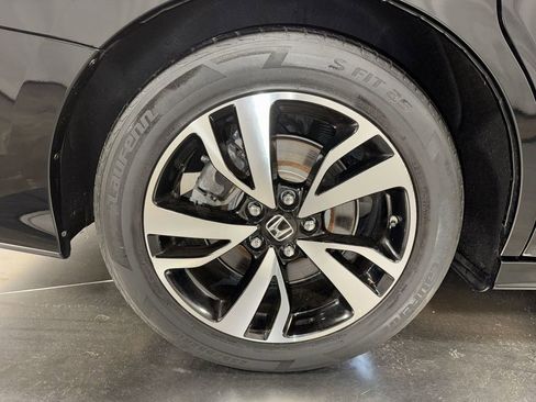 Used 2019 Honda Odyssey Elite image 14