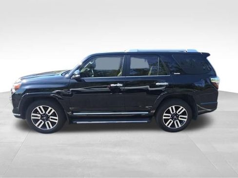 Used 2023 Toyota 4Runner Limited AWD/4WD image 3