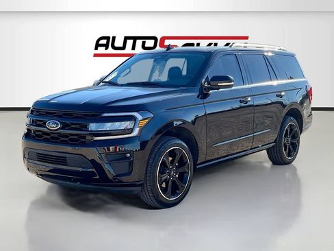 Used 2022 Ford Expedition Limited RWD image 3