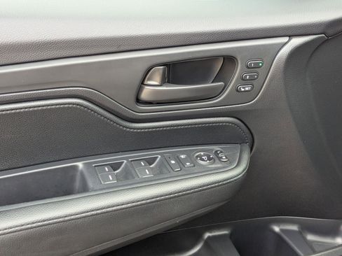 Used 2025 Honda Odyssey Sport-L image 12
