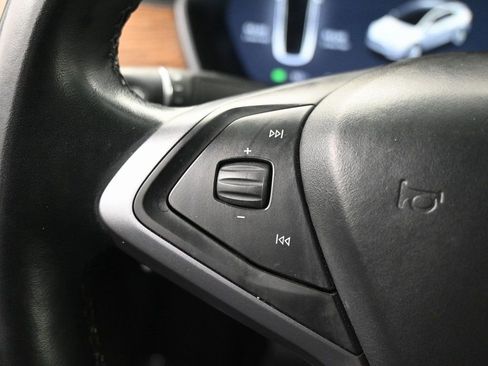 Used 2020 Tesla Model X Long Range image 23