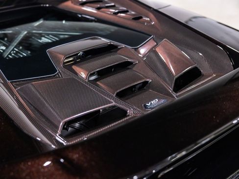 Used 2024 Lamborghini Huracan Tecnica RWD image 16