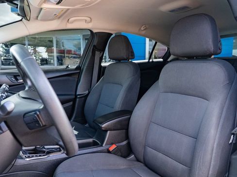 Used 2018 Chevrolet Cruze LT w/ Convenience Package FWD image 21