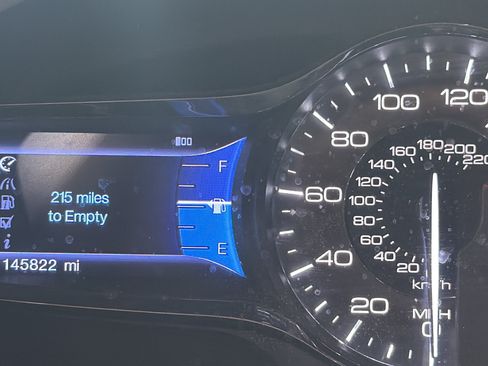 Used 2013 Lincoln MKX FWD image 14