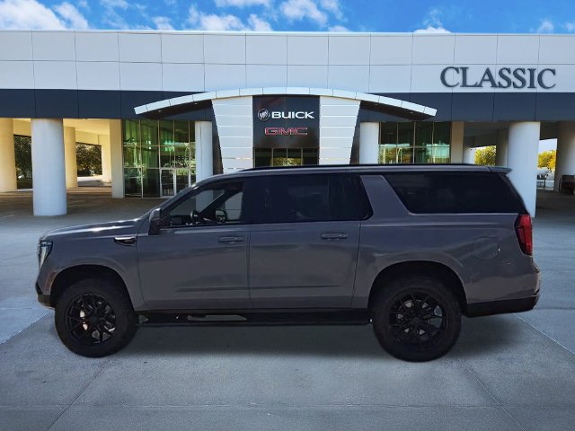 Used 2025 GMC Yukon XL AT4 Ultimate AWD/4WD image 6