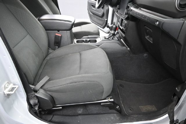 Used 2023 Jeep Wrangler Unlimited Sport AWD/4WD image 23