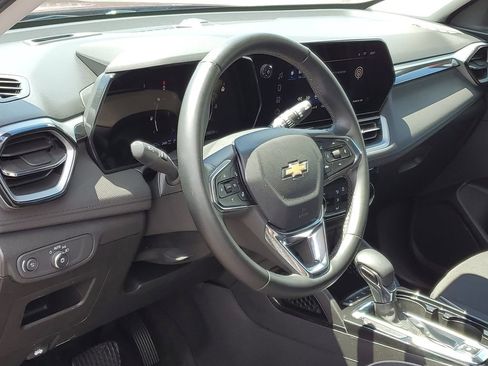 Certified 2024 Chevrolet TrailBlazer LT w/ Convenience Package AWD/4WD image 9