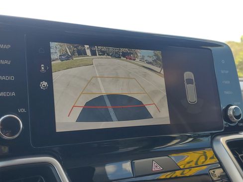 Used 2022 Kia Sorento S image 28