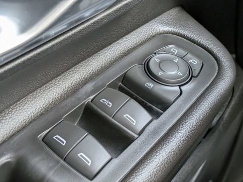 Used 2022 GMC Terrain SLT w/ Infotainment Package II FWD image 27