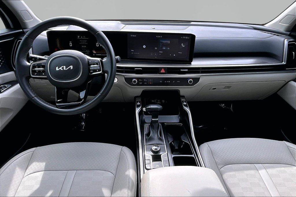 Used 2025 Kia Sorento S w/ Panoramic Sunroof Package FWD image 7