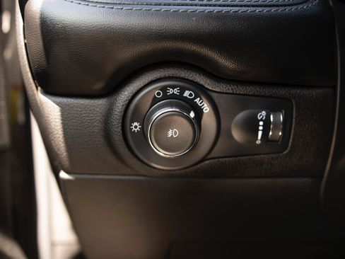 Used 2022 Dodge Durango GT AWD/4WD image 11