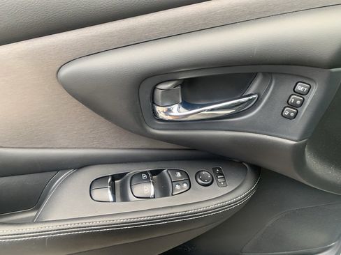 Used 2020 Nissan Murano SL w/ Moonroof Package image 10