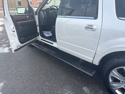 Used 2016 Ford Expedition EL Platinum image 11