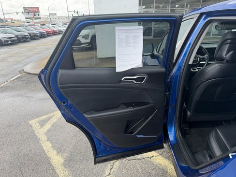 Used 2023 Kia Sportage EX FWD image 26
