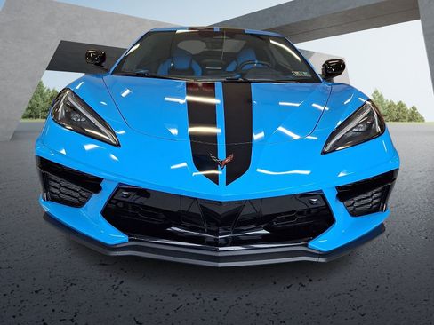 Used 2024 Chevrolet Corvette Stingray Premium Conv w/ Z51 Performance Package RWD image 2