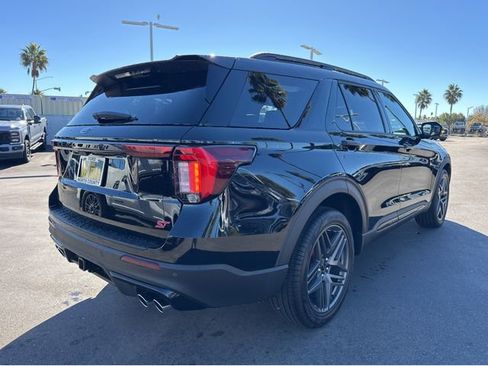 New 2026 Ford Explorer ST w/ Sun And Sound Package image 6