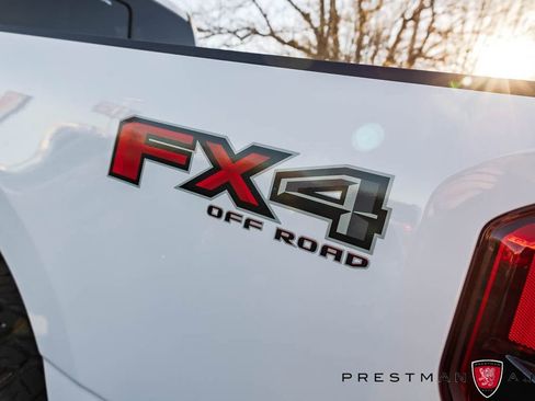 Used 2024 Ford F250 Lariat w/ Sport Appearance Package AWD/4WD image 10