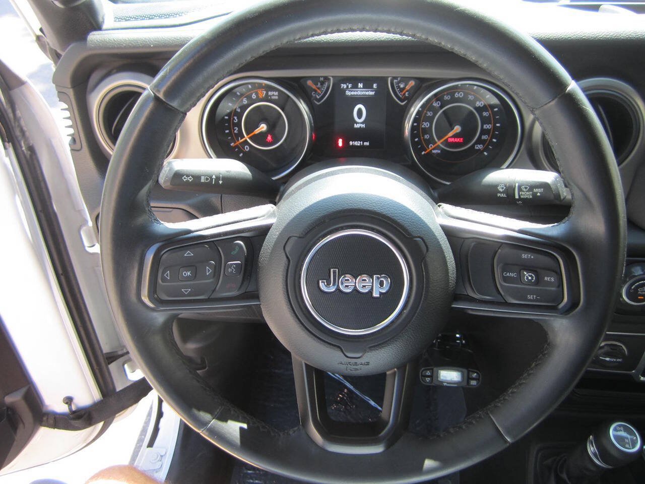 Used 2018 Jeep Wrangler Unlimited Sport S AWD/4WD image 34