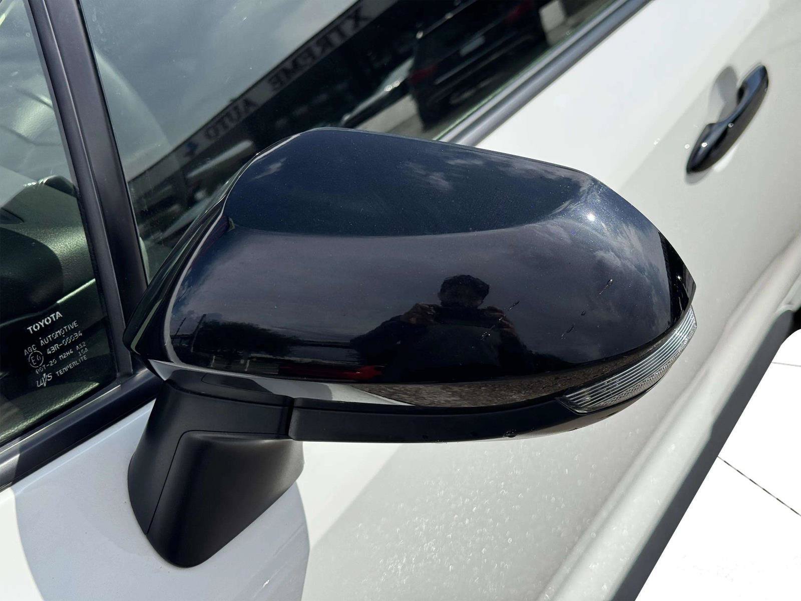 Used 2022 Toyota Corolla SE FWD image 20