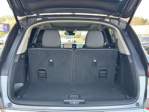 Certified 2024 Acura MDX SH-AWD w/ Technology Package image 12