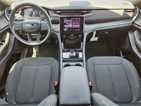 New 2025 Jeep Grand Cherokee Laredo X image 26