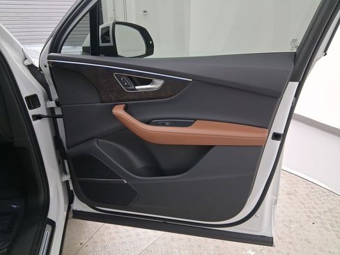 Certified 2024 Audi Q7 3.0T Premium Plus image 32
