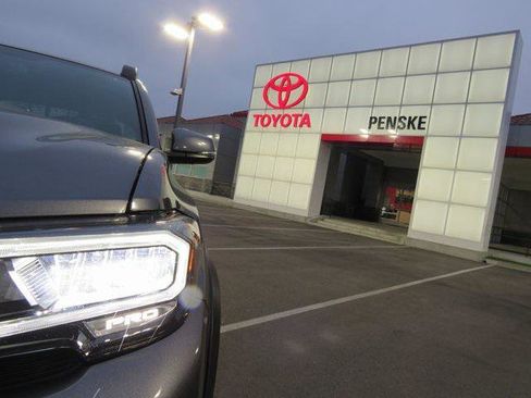 Certified 2021 Toyota Tacoma TRD Pro AWD/4WD image 4