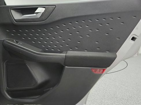Used 2020 Ford Escape SE FWD image 27