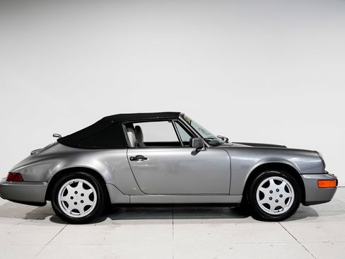 Used 1990 Porsche 911 Carrera RWD image 2