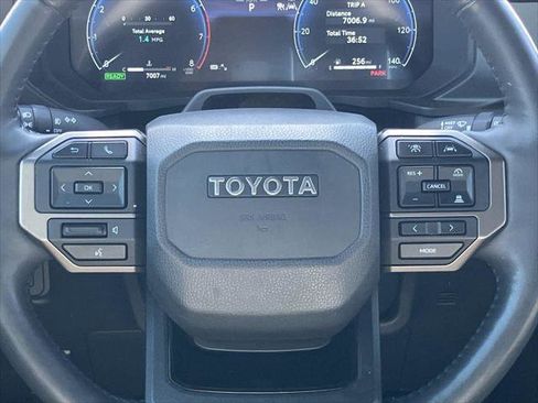 Certified 2024 Toyota Land Cruiser image 22