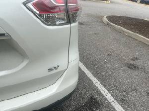 Used 2015 Nissan Rogue SV w/ SV Premium Package FWD image 4