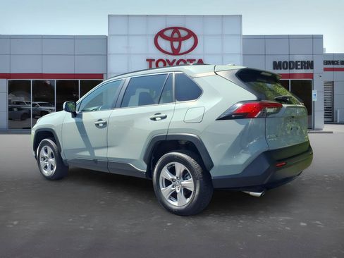 Used 2023 Toyota RAV4 XLE AWD/4WD image 3