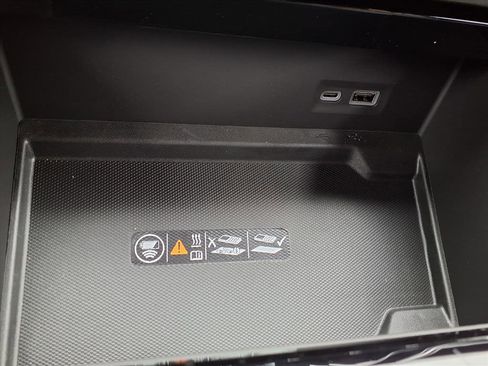 New 2026 GMC Yukon XL Elevation w/ Elevation Premium Package image 6